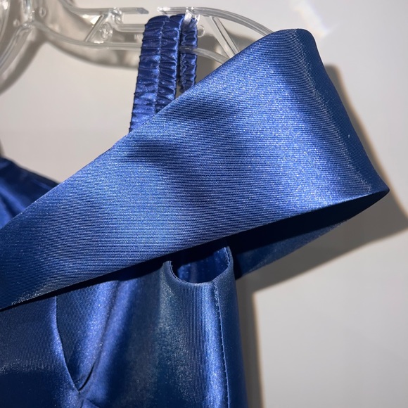 Graduation and Party Dress - Picture 7 of 7